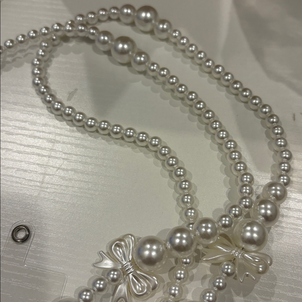 New Pearl Beaded Cell Phone Crossbody Lanyard with Bow Accent - White - Picture 4 of 4